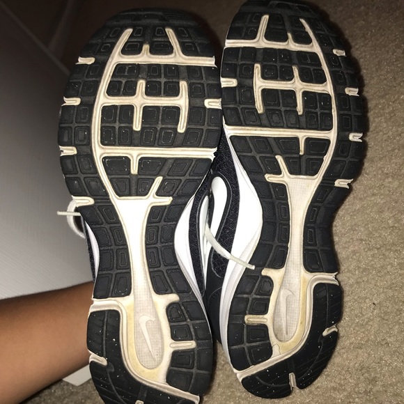 Women’s 9 - Picture 4 of 4